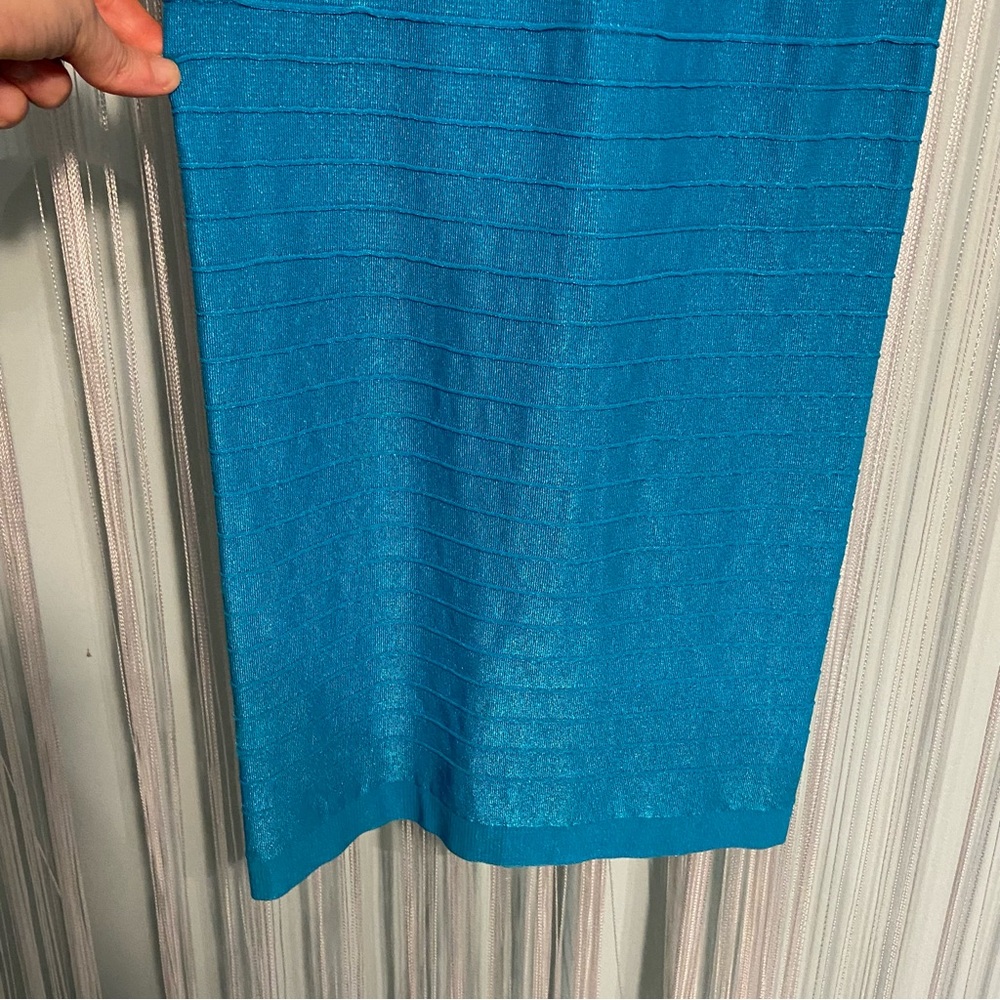 Bebe Ribbed Cut Out Midi Dress - Picture 13 of 16